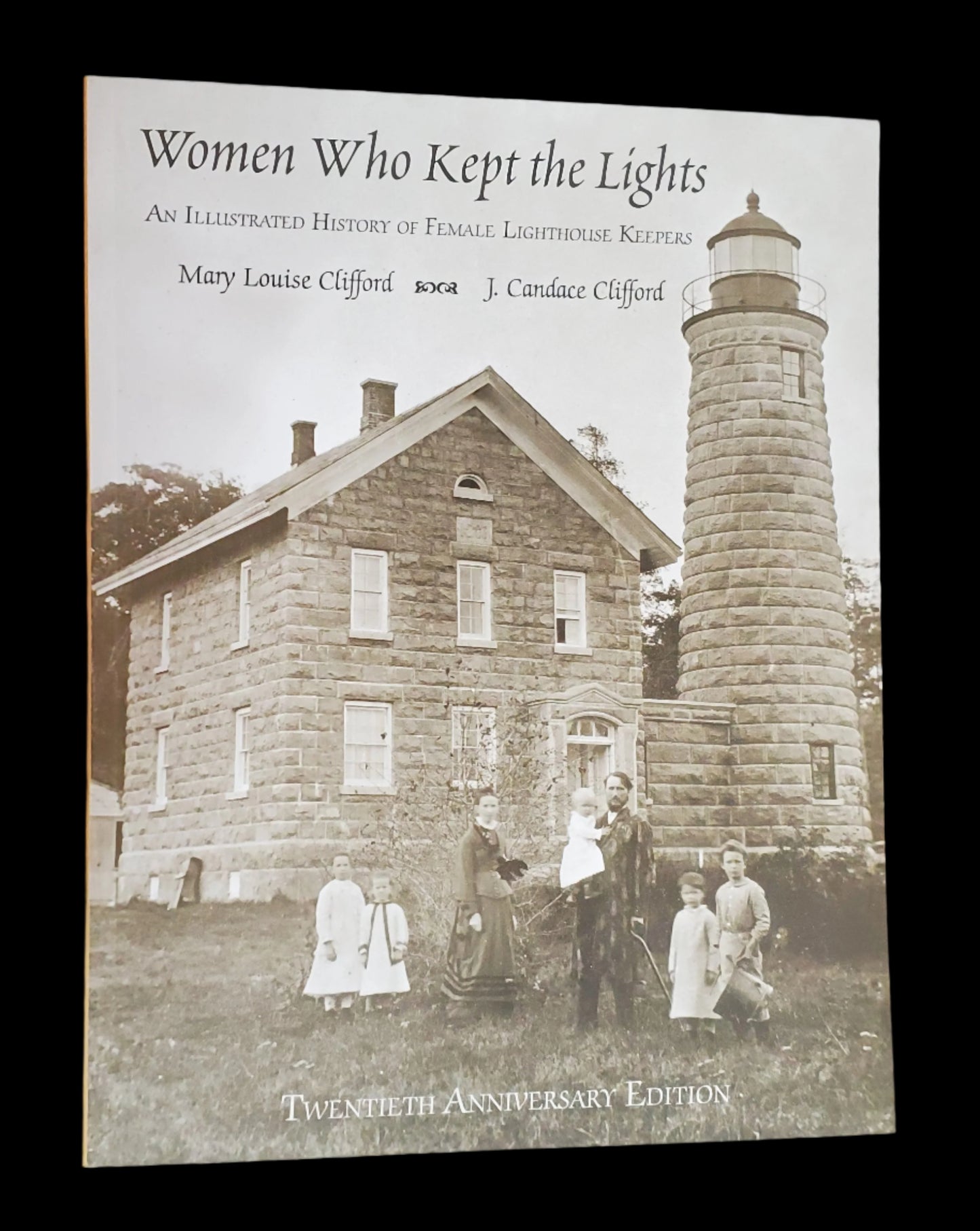 Book: Women Who Kept The Lights
