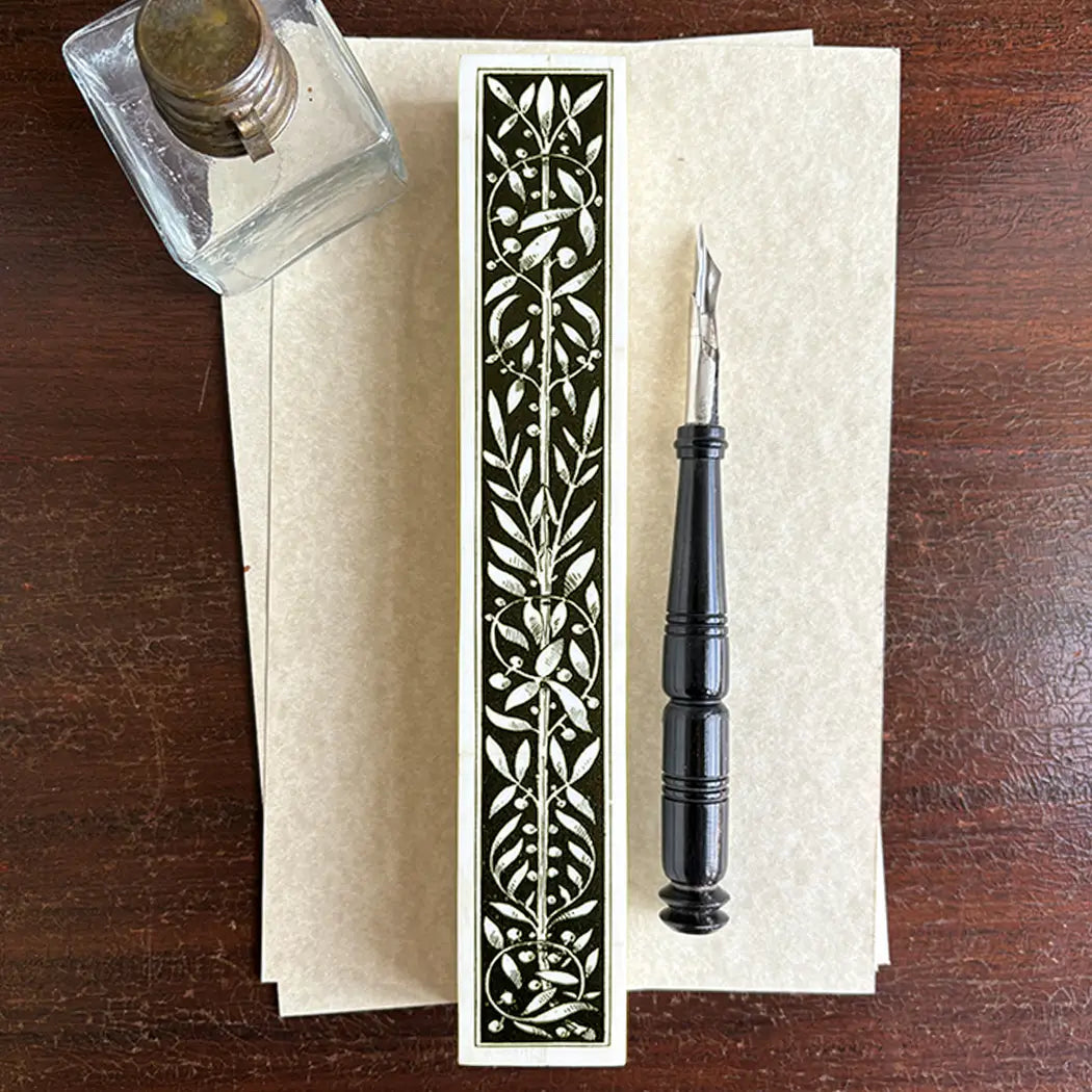 Pen Box: Leaf & Berry
