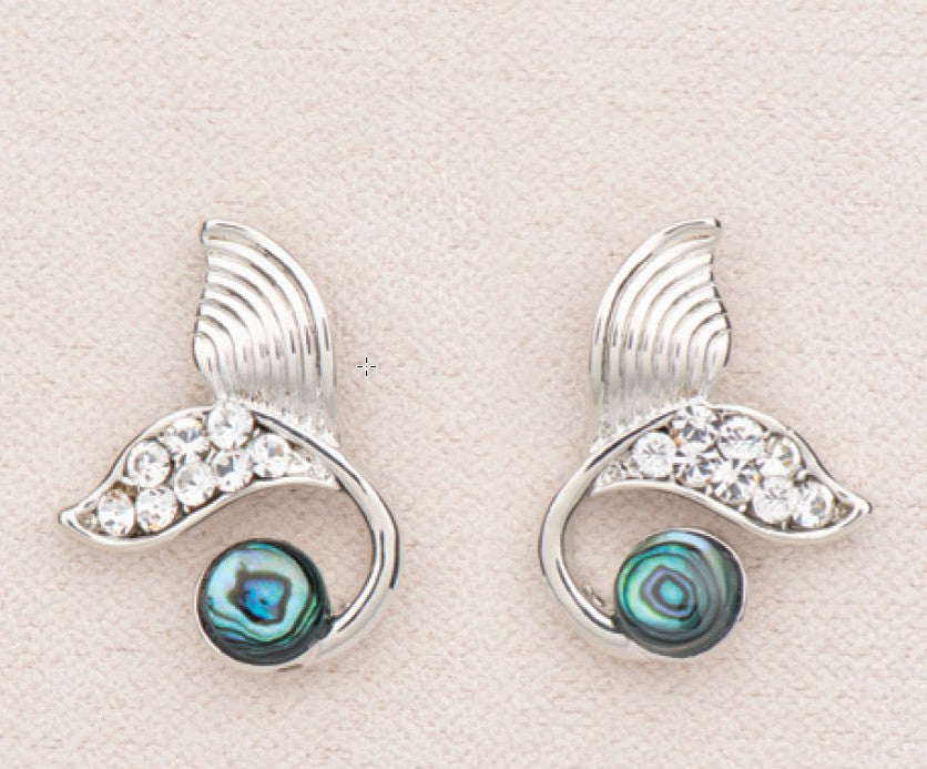 Earring AB Cresting Whale Tail