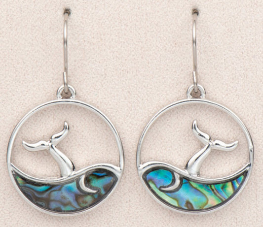 Earring AB Majestic Whale Tail